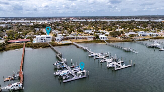 Foto del edificio - 75 Comares Ave