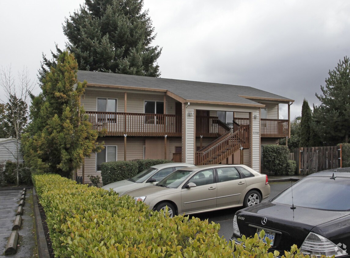 Building Photo - 2222 SE 44th Ave