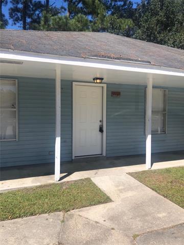 Foto principal - 122 Village Dr