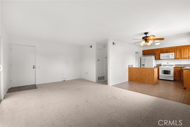 Building Photo - 2302 Franzen D