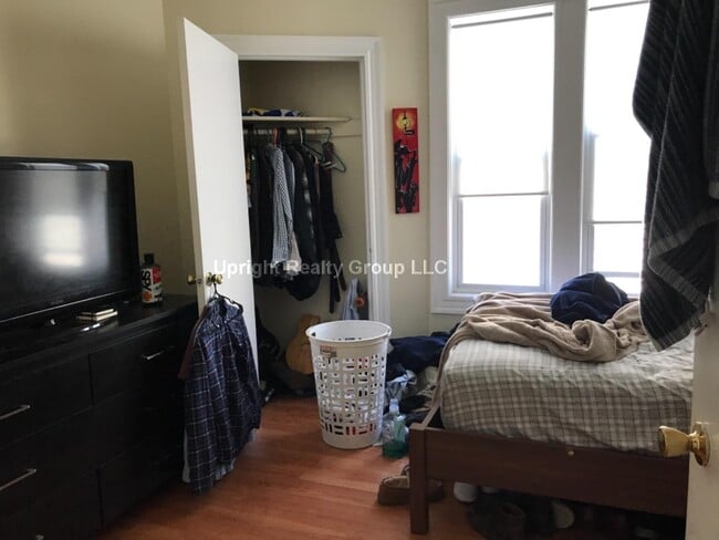 Photo - 107 Sydney St Apartment