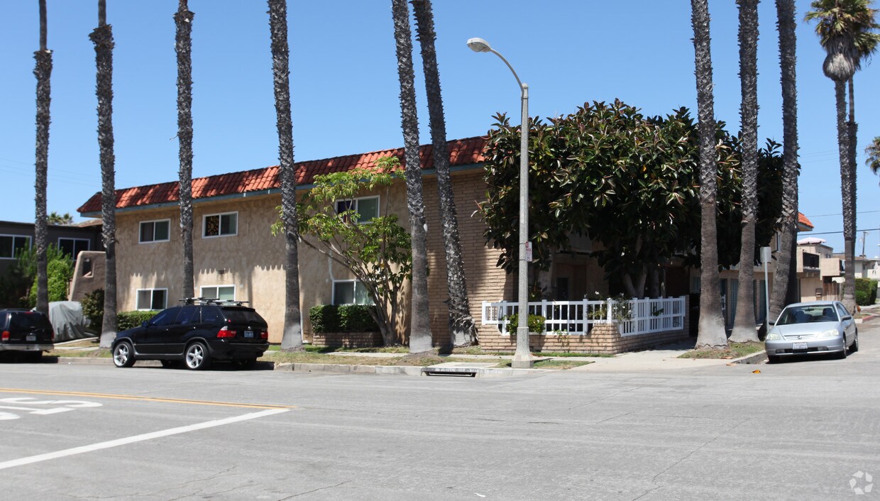 Foto principal - 1303 WALNUT Ave