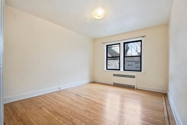 Foto del edificio - 7427 JFK Blvd E
