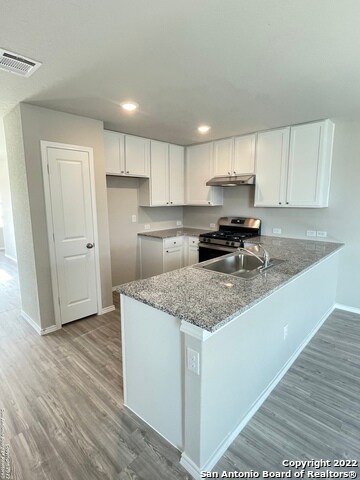Building Photo - 10555 Varmus Dr