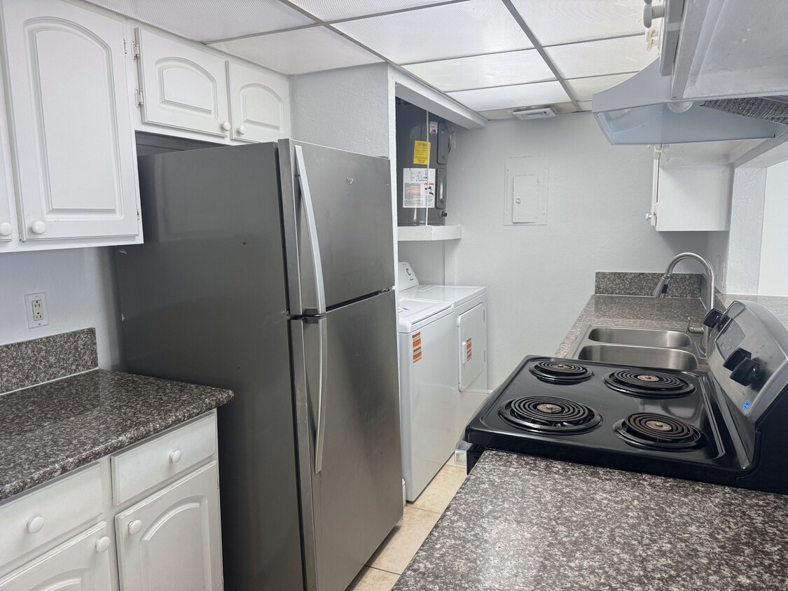 Photo - 4501 Treehouse Ln (Tamarac, FL)