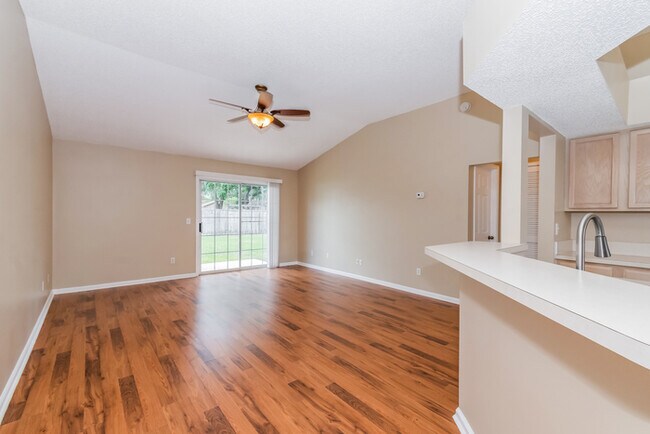 Building Photo - 2963 Waters View Cir