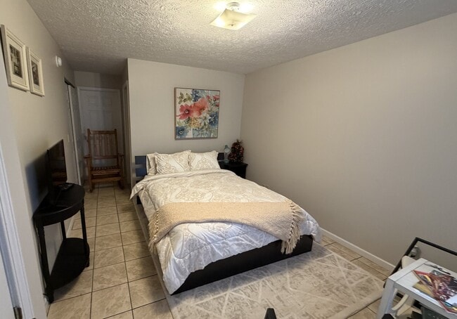 Building Photo - 162 Marcus Way