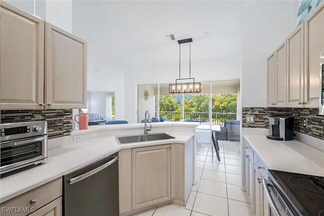 Foto del edificio - 5360 Andover Dr