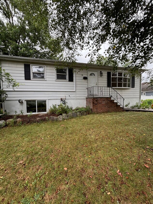 Photo - 52 Post St (Midland Park, NJ)