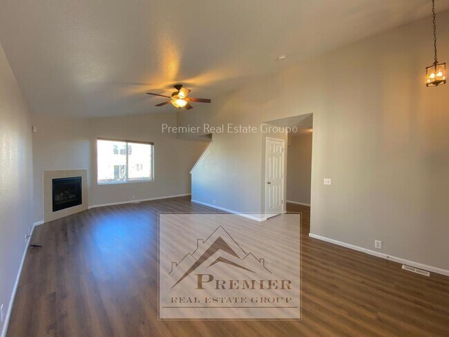 Foto del edificio - 7251 Bentwater Dr