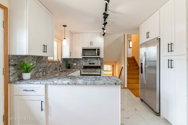 Foto del edificio - 107 Stacy Ct
