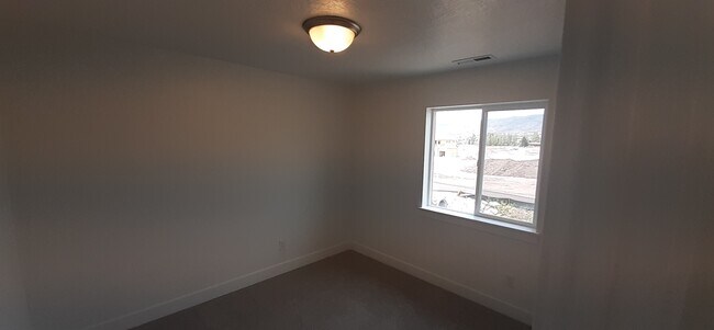 Building Photo - 1063 Becca Ln