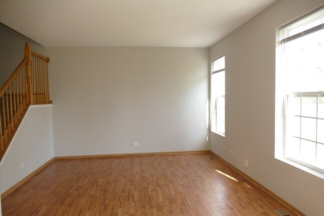 Building Photo - 346 Grape Vine Trail