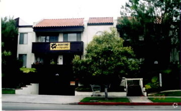 Building Photo - 11825 Magnolia Apartments