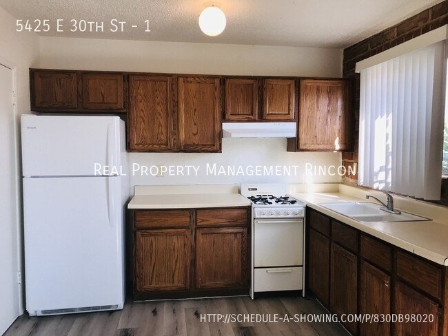 Building Photo - 5425 E 30th St