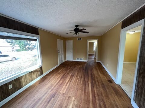 Building Photo - 2935 N Harris Cir