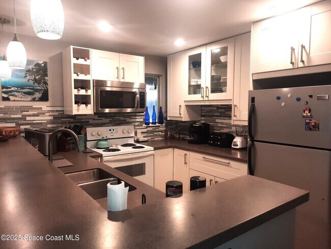 Foto del edificio - 6251 Treetop Dr