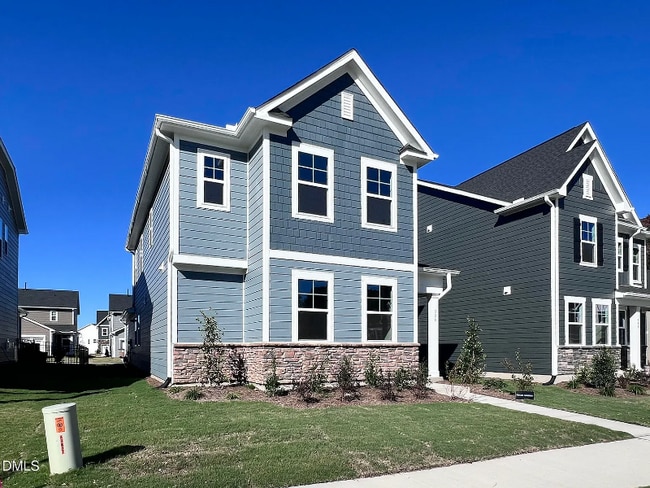 Building Photo - 304 Canyon Spring Trl