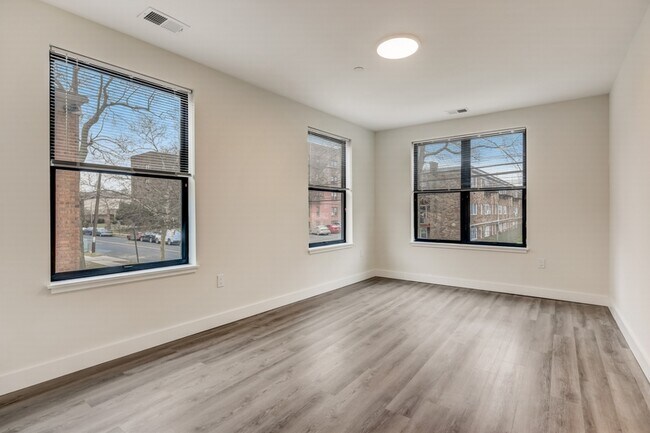 Foto del edificio - 416 Highland Ave