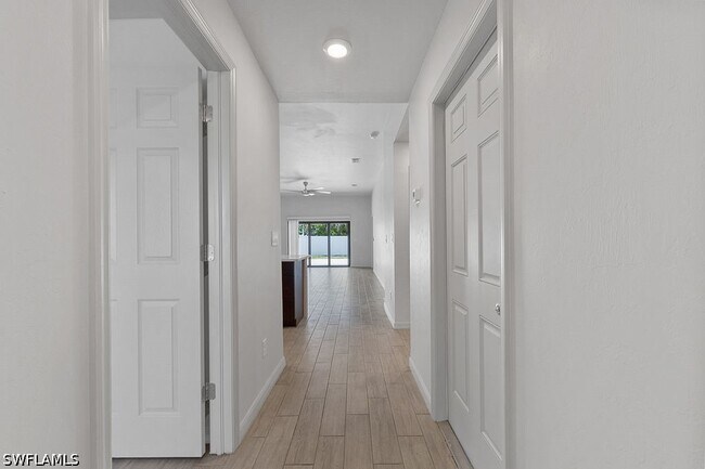 Foto del edificio - 3429 SW 8th Pl