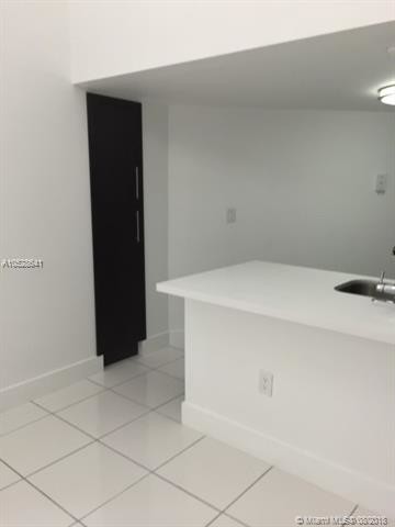 Building Photo - 9441 Fontainebleau Blvd