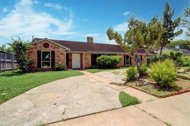 Foto del edificio - 6007 Beaudry Dr