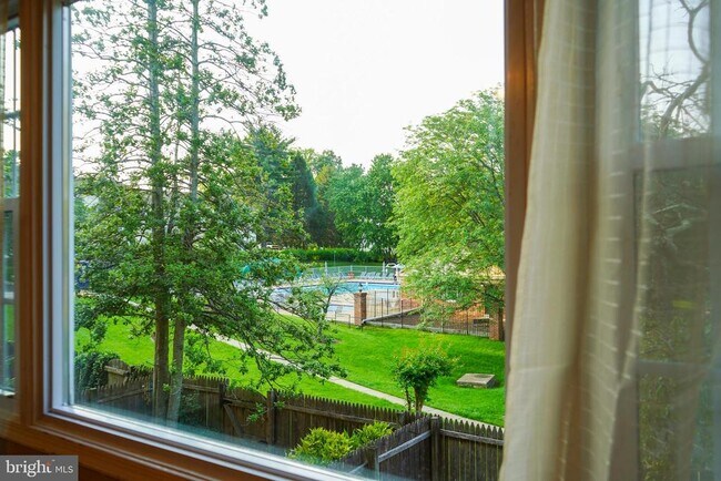 Foto del edificio - 8414 Penshurst Dr