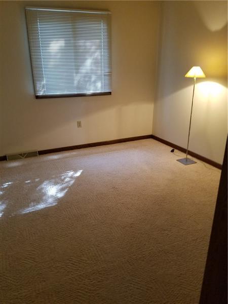 Foto del edificio - 504 Forest Edge Ct