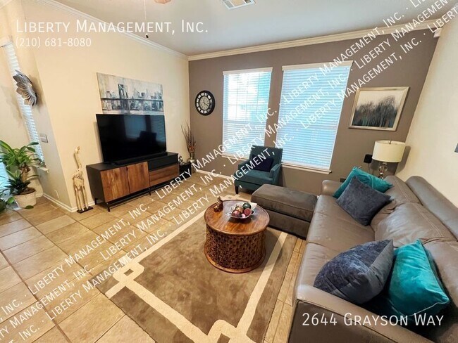 Foto del edificio - Lovely 2-Story, 3 bedroom, 2 bath Townhous...