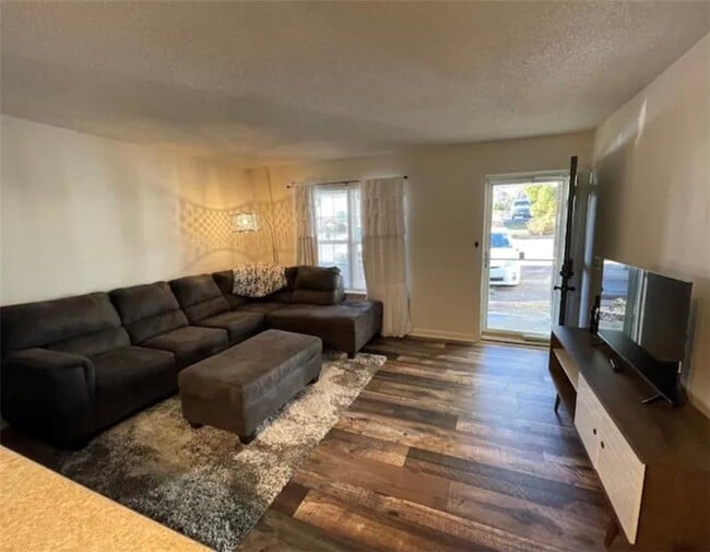 Foto del edificio - 683 Grant St