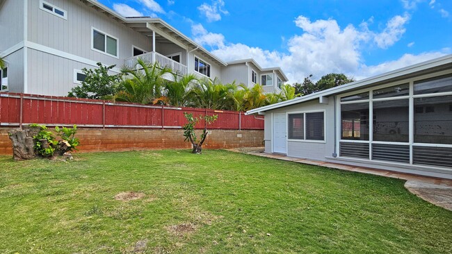Foto del edificio - Pearl City - Newly remodeled 3 bedroom, 1 ...