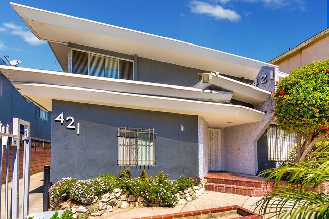 Building Photo - 421 Venice Way