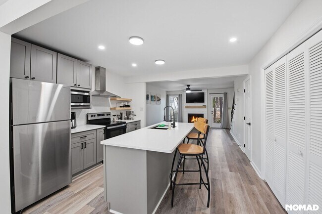 Foto del edificio - 533 Oak Run Dr