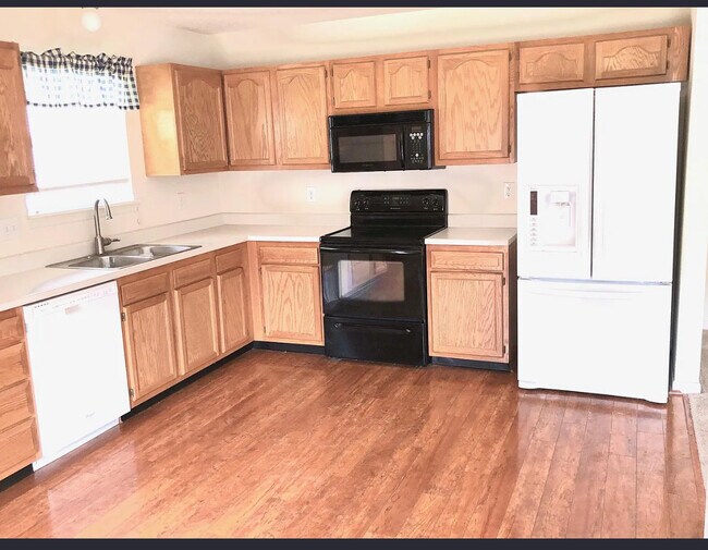 Foto del edificio - 12282 Running Springs Rd