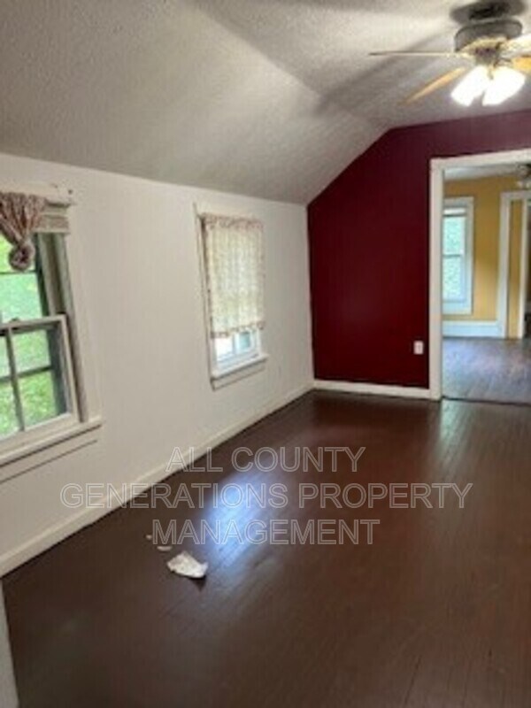 Foto del edificio - 3192 W 54th St