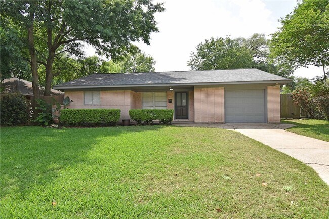 Foto del edificio - 2614 Willowby Dr