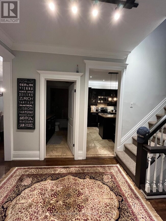 Building Photo - 281 Park St S