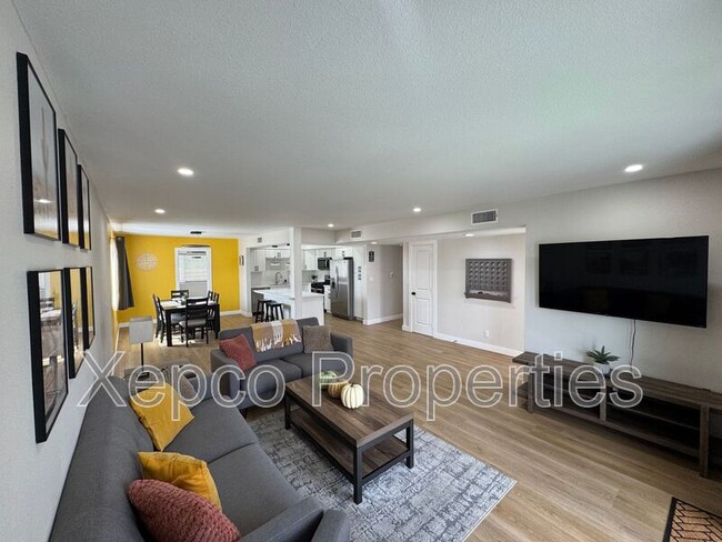 Building Photo - 66735 Buena Vista Ave