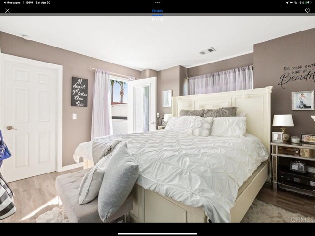 Foto del edificio - 1456 Thomas Ave