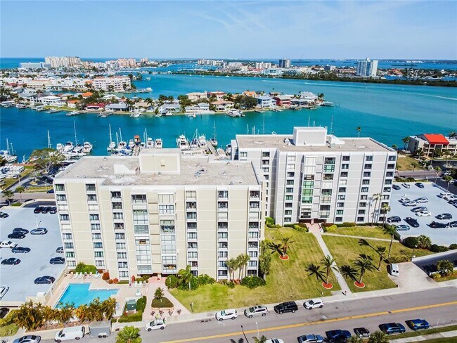 Foto del edificio - 851 Bayway Blvd