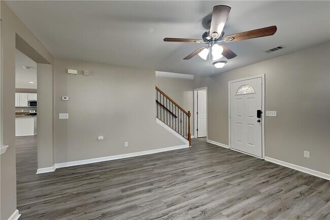 Foto del edificio - 147 Cedar Bay Cir