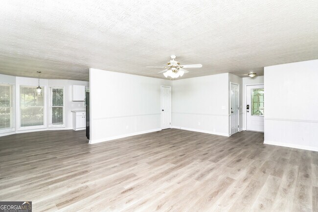 Foto del edificio - 3521 Stone Ridge Dr