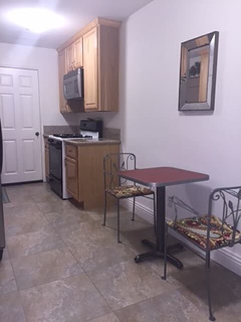 kitchen/dining - 24381 Santa Clara Ave