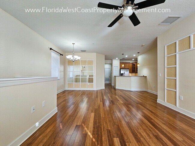 Foto del edificio - MOVE IN READY! 3 BEDROOM/ 2 BATH CONDO AT ...