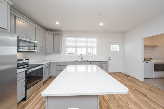 Foto del edificio - 3819 Sperry Land Ct
