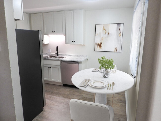 One Bed, One Bath - Lober Westbrook