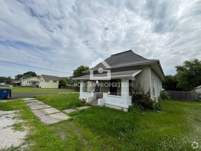 Building Photo - 208 N Meridian St
