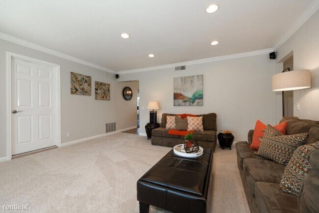 Foto del edificio - 2 br, 1 bath House - 6056 Cotton Ct