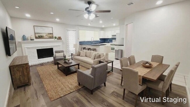Foto del edificio - 16002 Maple Acres Ct