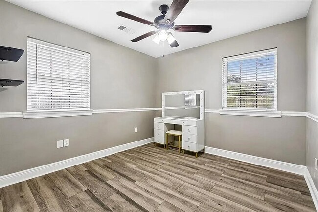 Foto del edificio - 2413Bobwhite dr